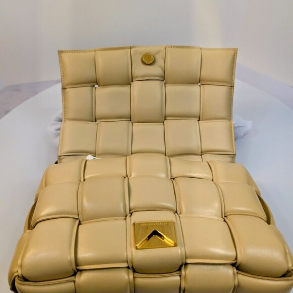 Bottega Veneta Cream Lambskin “The Chain” Cassette Shoulder Bag - Picture 14 of 15